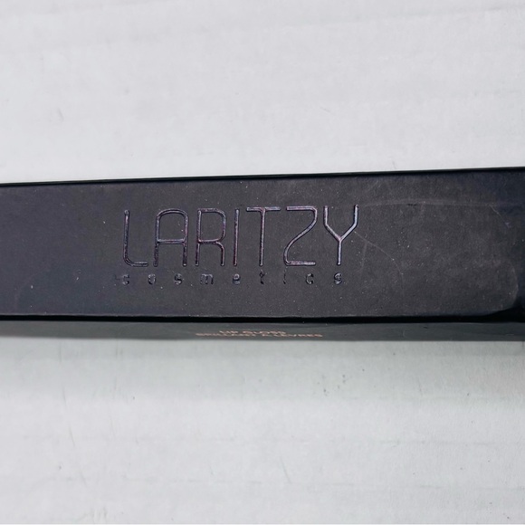 LARITZY Nudes Lip Gloss - Picture 3 of 7